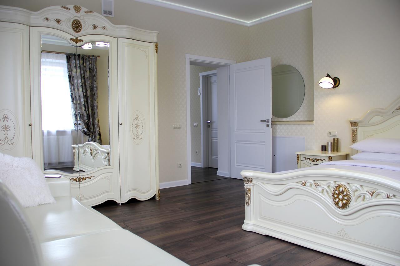 Lebediny Guest House Brest Eksteriør bilde